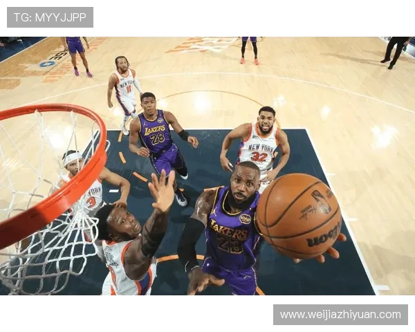 2016年骑士与湖人对决回顾：传奇球队的巅峰对抗与精彩瞬间